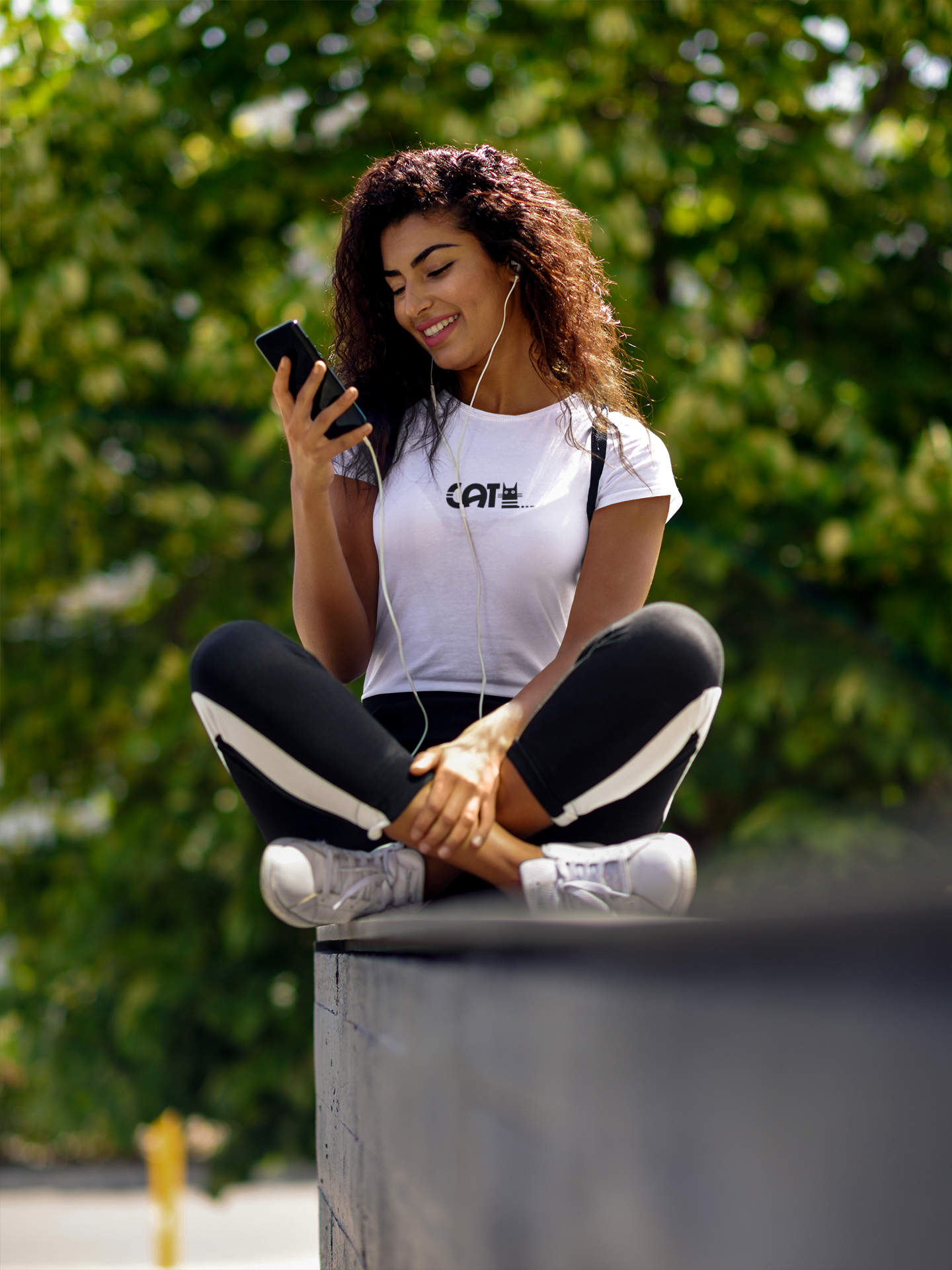 Cat - Cat Icon1 Custom Graphic Tee