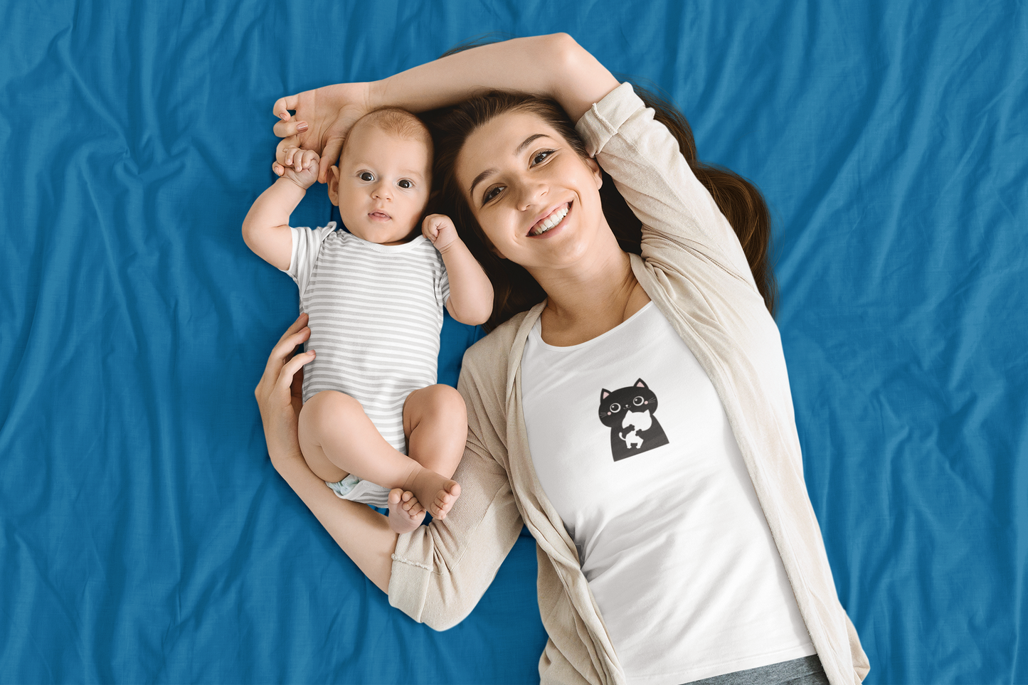 Cat - Mom & Baby Cat Custom Graphic Tee