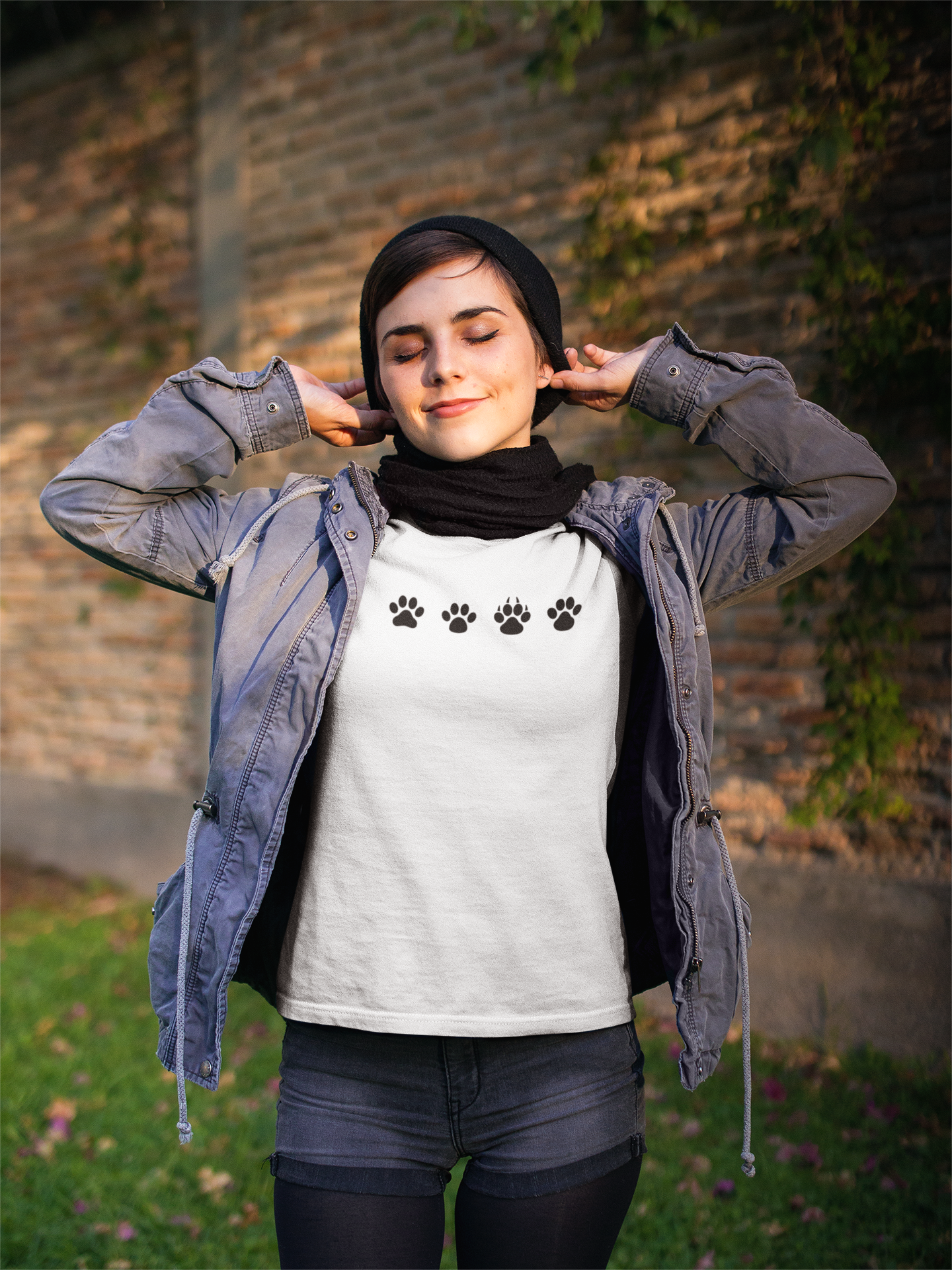 Cat Paws2 Custom Graphic Tee
