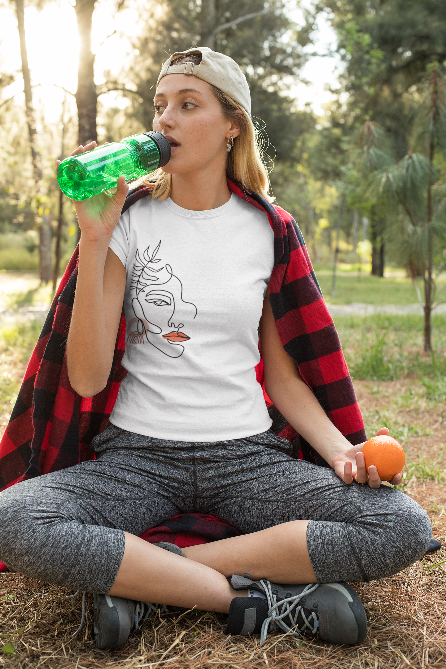 Trendy Art1 Custom Graphic Tee